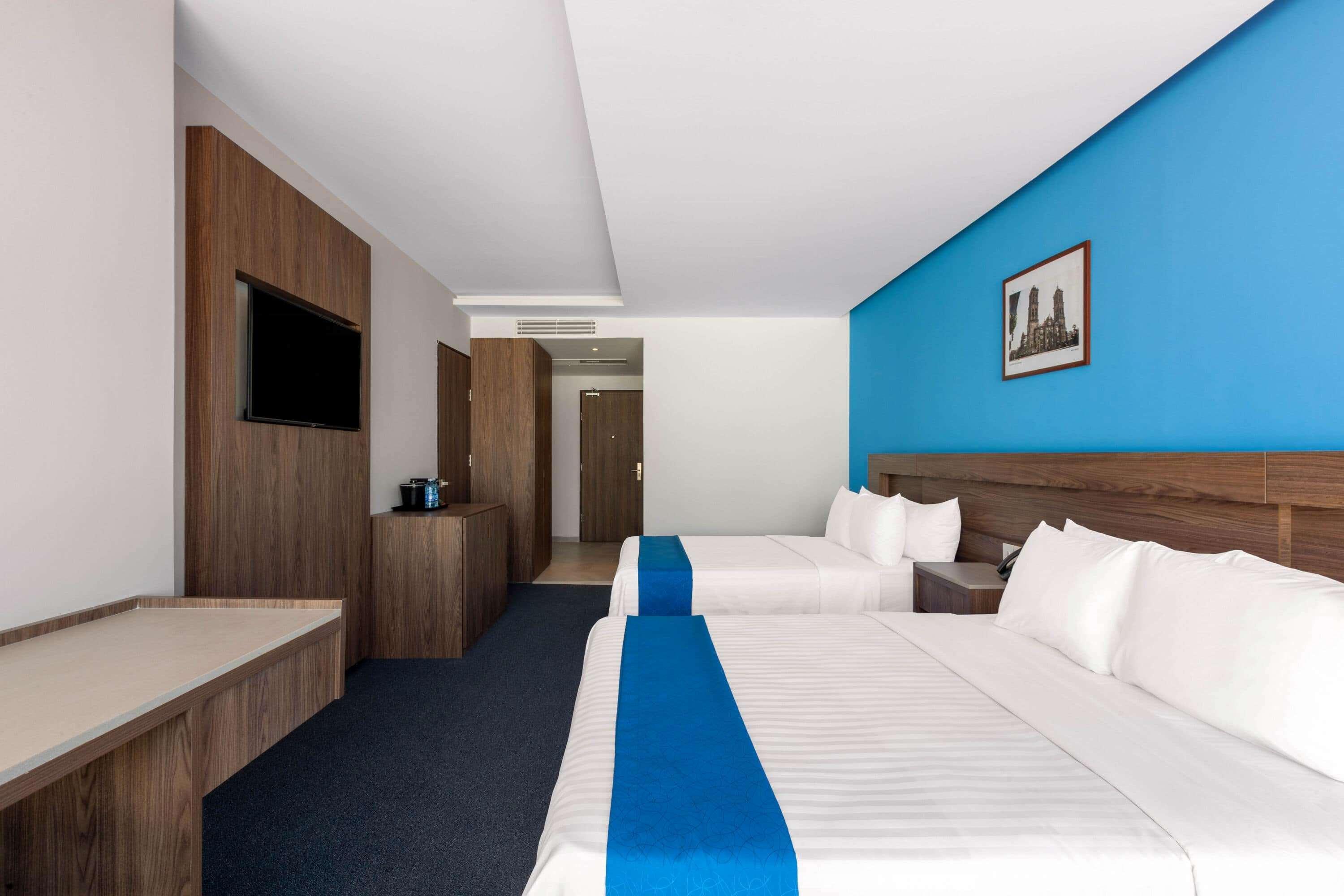 Wyndham Puebla Angelopolis Hotel Exterior photo
