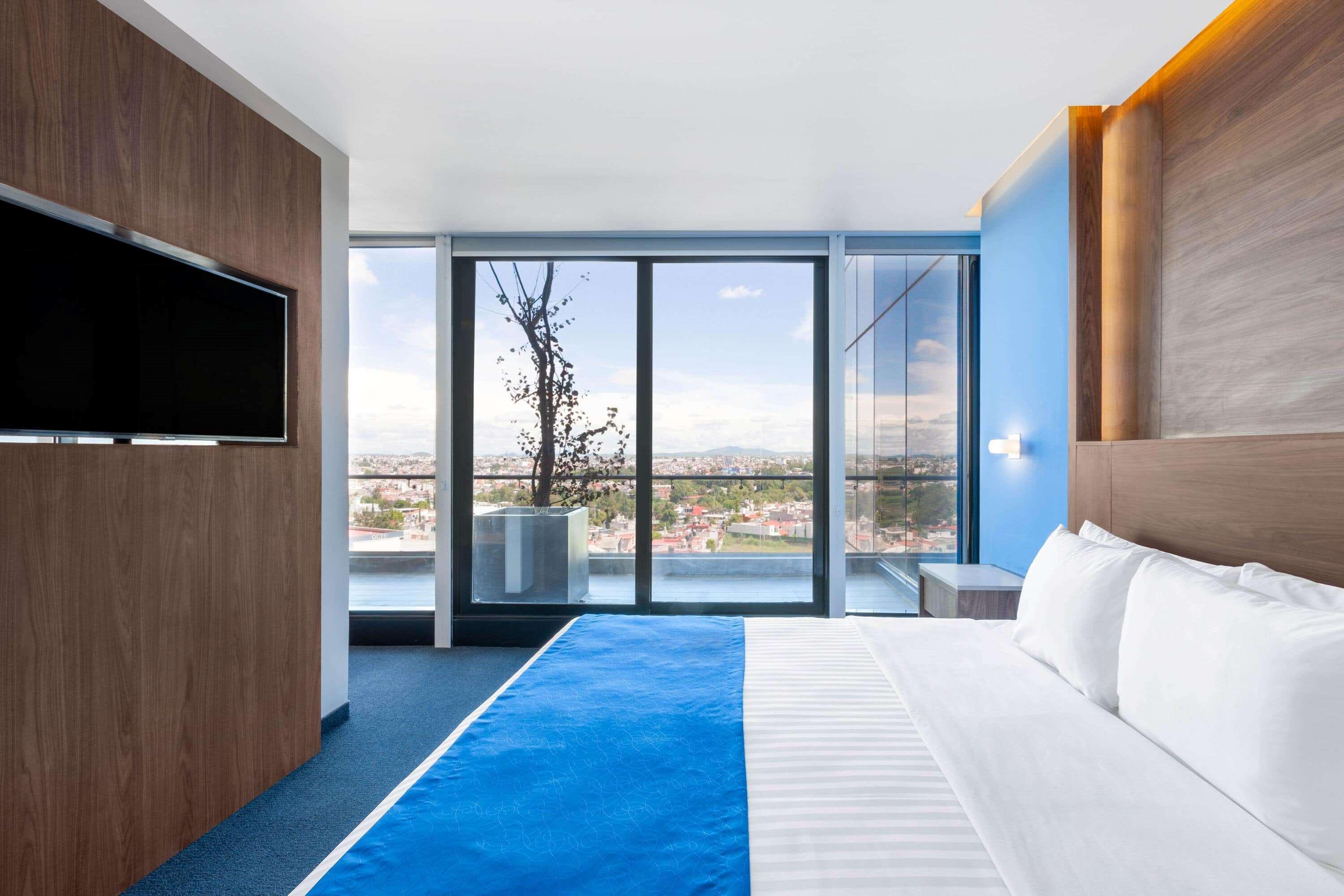 Wyndham Puebla Angelopolis Hotel Exterior photo